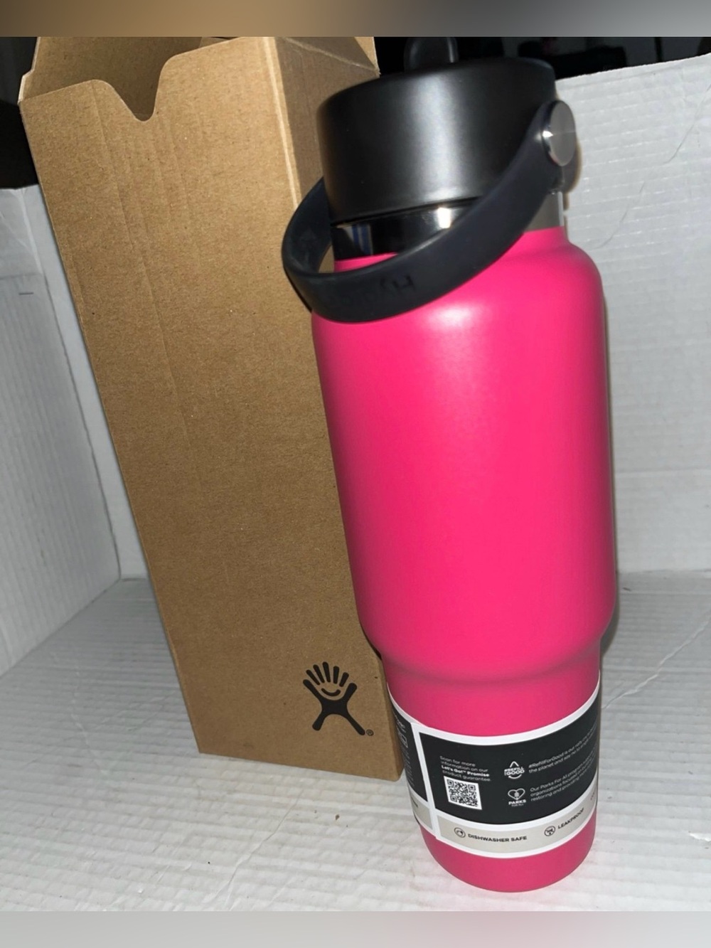 Hydro Flask 32 oz Wide Mouth Insulated Travel Bottle Flex Straw Cap Pink New